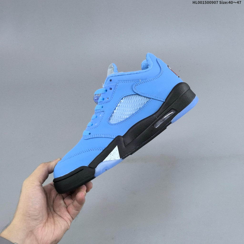 Air Jordan 5 Retro Low UNC Sneakers in Blue - product image from the listing.