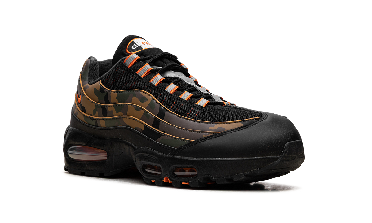 "Camo" Air Max 95 HQ1973 001 - product image from the listing.