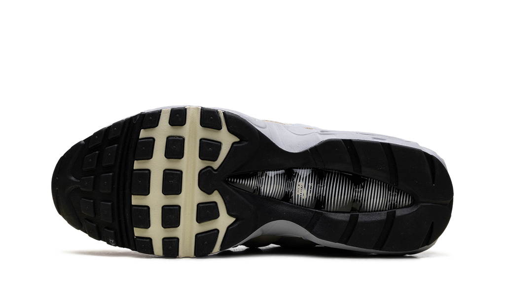 "Desert Khaki" Air Max 95 HV6062 200 - product image from the listing.