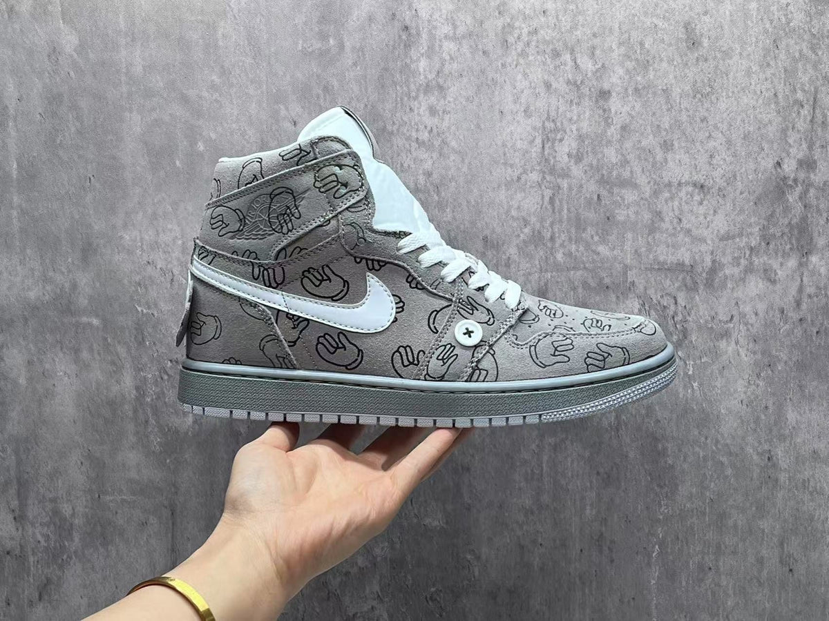 Men's Air Jordan 1 Retro High OG Sneaker - product image from the listing.