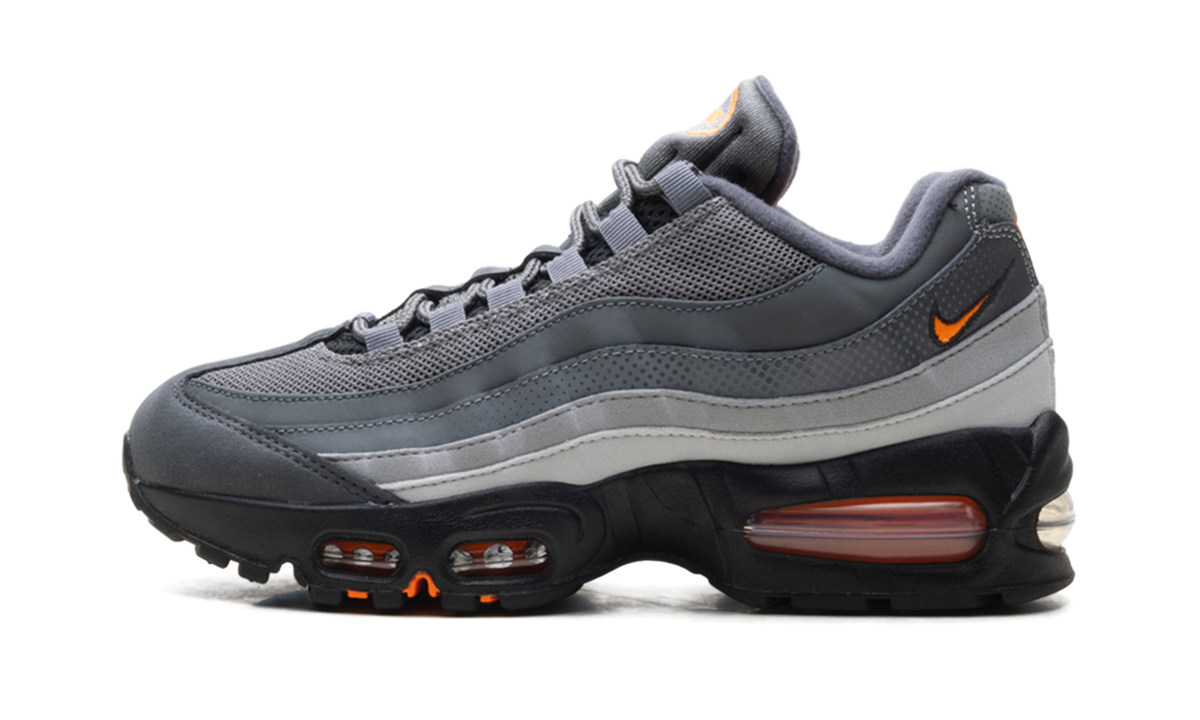 "Big Bubble Black Total Orange" Air Max 95 IV5767 002 - product image from the listing.