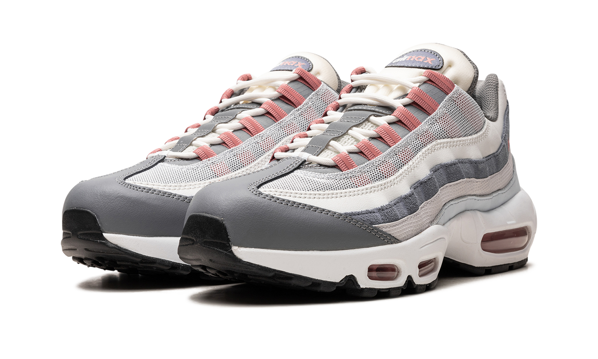 "Vast Grey Red Stardust" Air Max 95 DM0011 008 - product image from the listing.