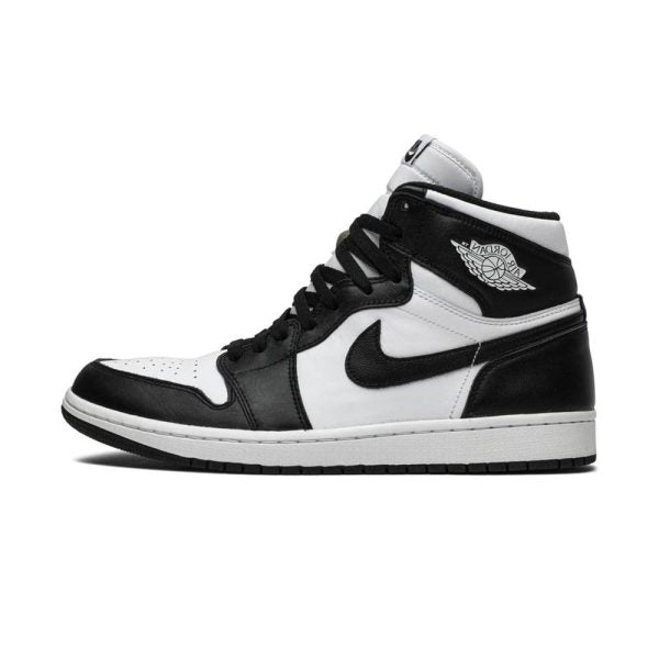 "BLACK WHITE" AIR JORDAN 1 RETRO HIGH OG - product image from the listing.