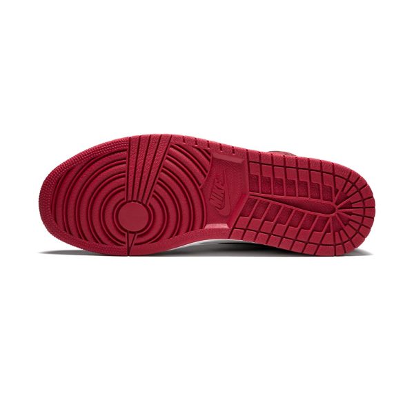 Air Jordan 1 Retro High OG "Chicago" - product image from the listing.