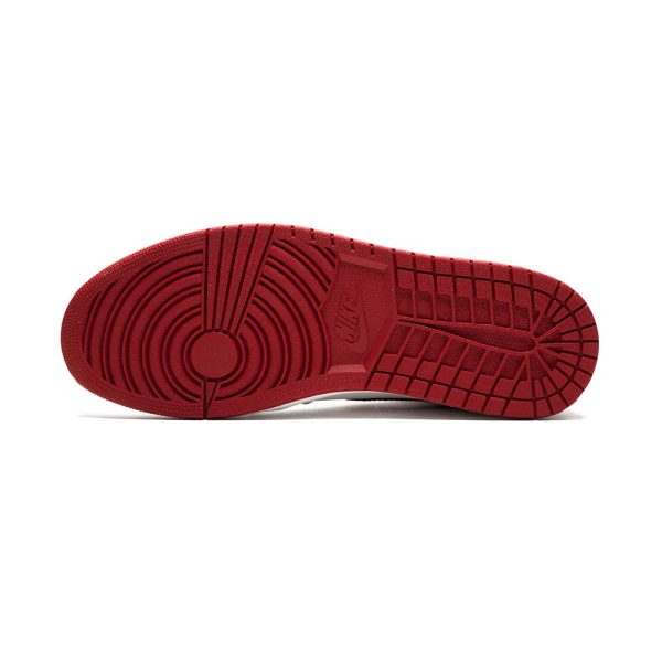 Air Jordan 1 Retro High OG "Metallic Red" - product image from the listing.