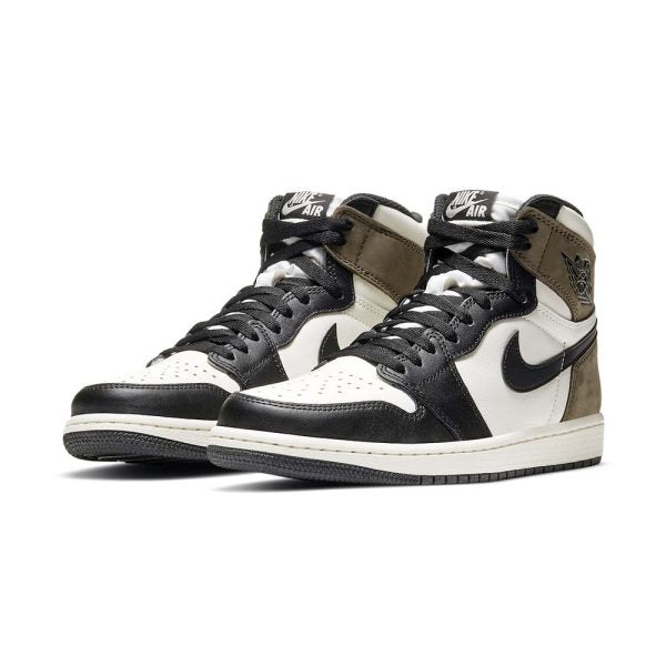 "Dark Mocha" Air Jordan 1 Retro High OG - product image from the listing.