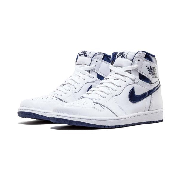 Air Jordan 1 Retro "Metallic Navy" - product image from the listing.