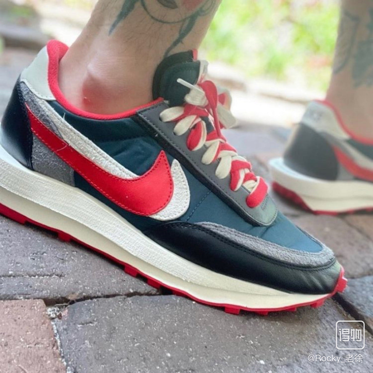 Nike x sacai LDV Waffle Trainers DJ4877-300 - product image from the listing.