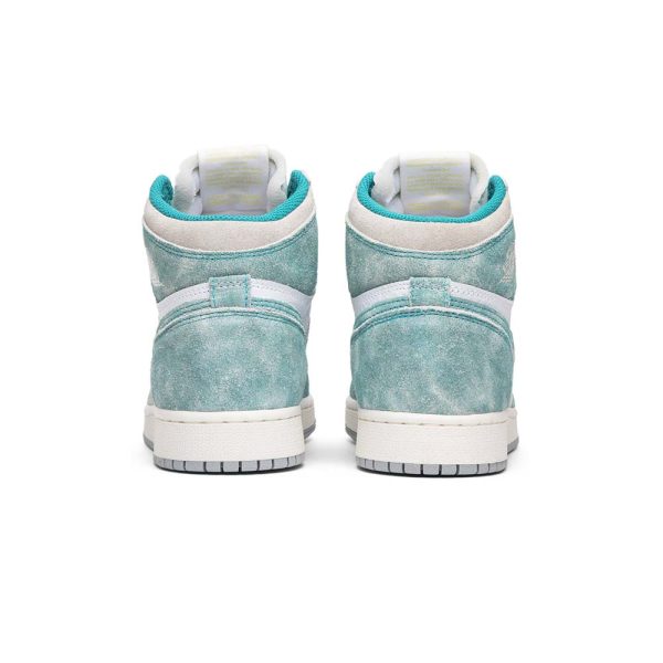 "Turbo Green" Youth Air Jordan 1 Retro High OG GS - product image from the listing.