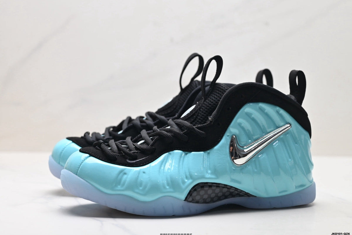Nike Air Foamposite One Penny Hardaway in Black Light Blue - product image from the listing.