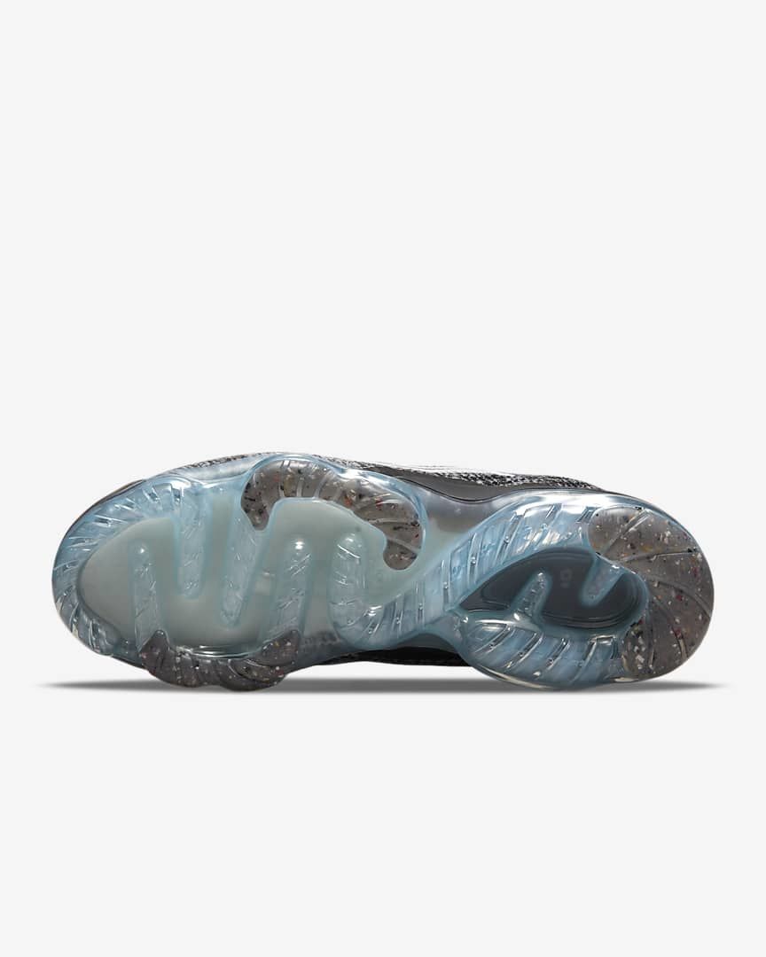 Nike Air VaporMax 2021 FK Trainers DH4088-003 - product image from the listing.