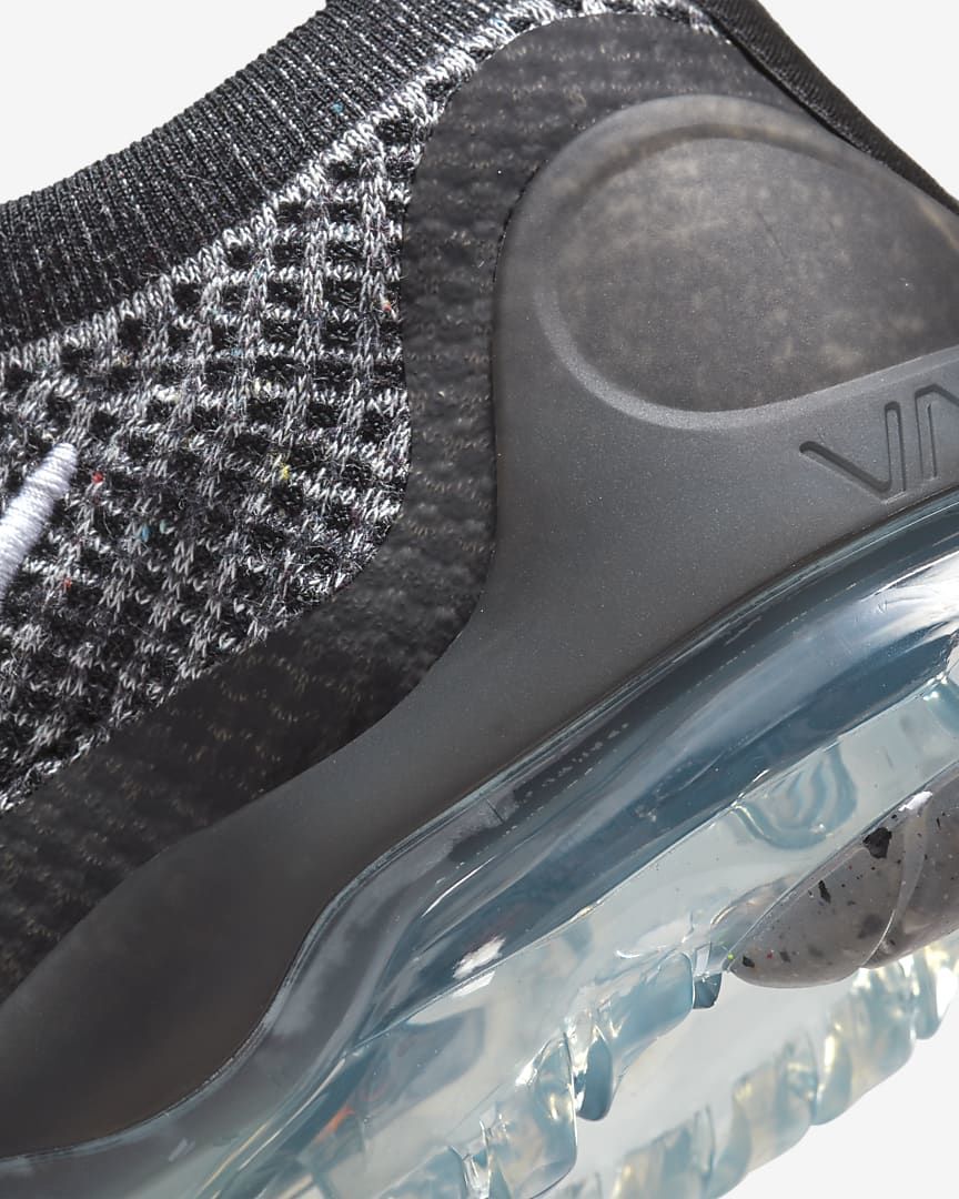 Nike Air VaporMax 2021 FK Trainers DH4088-003 - product image from the listing.