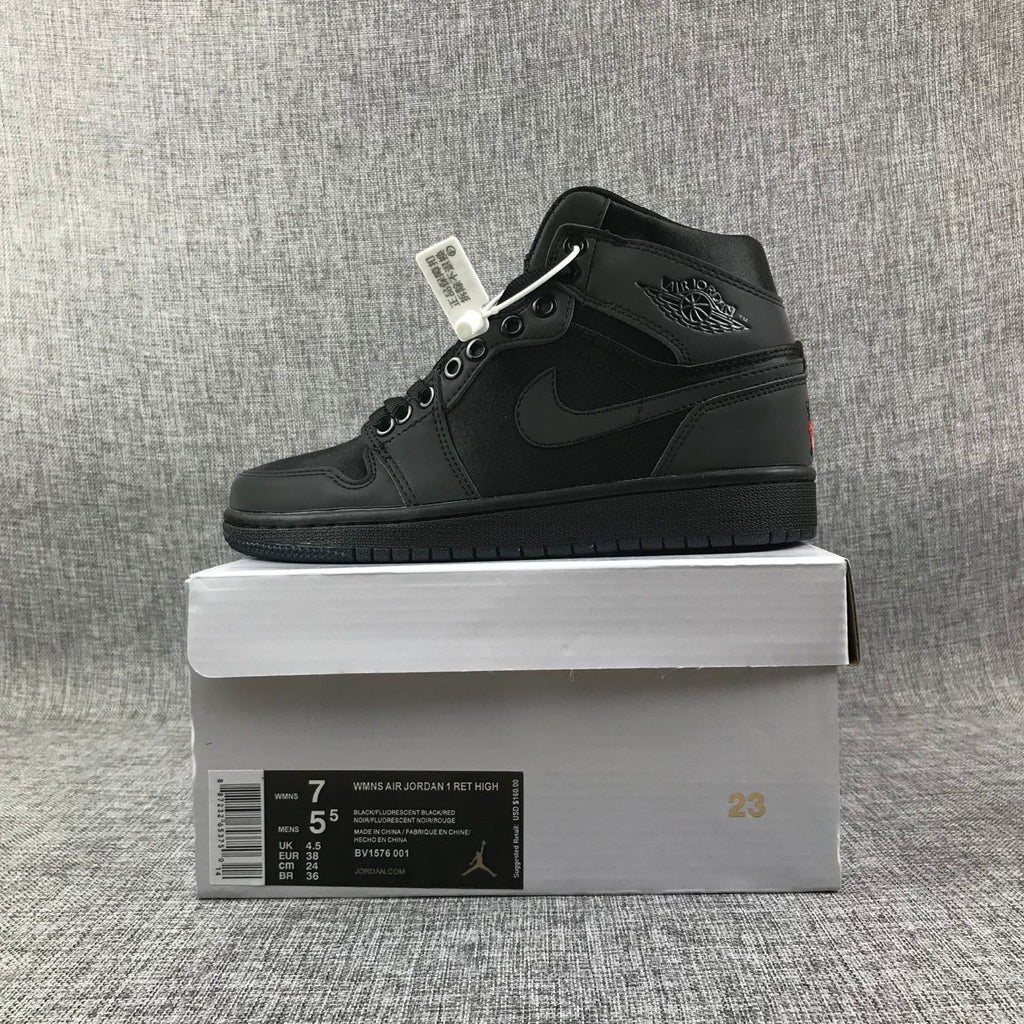 Black Rose Sneakers - Air Jordan 1 Retro High - product image from the listing.