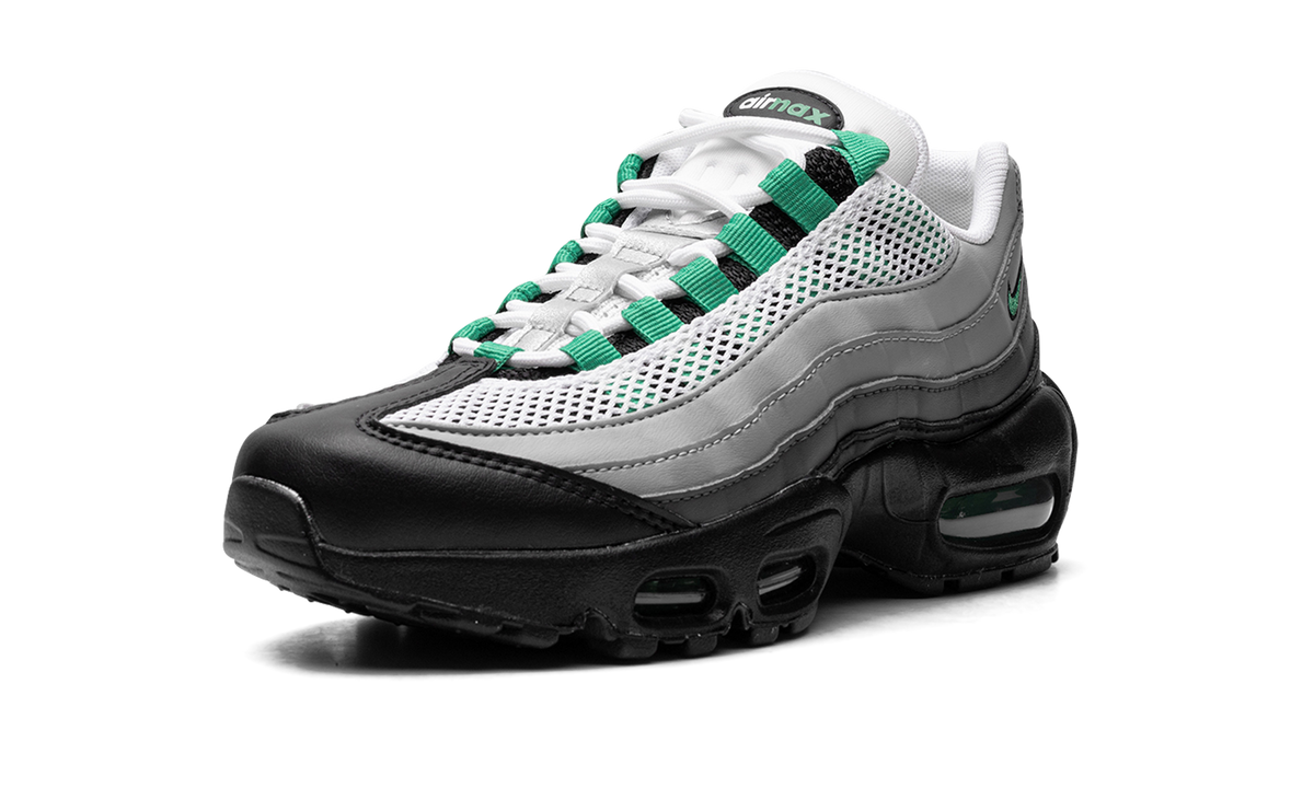Women's AIR MAX 95 NEXT NATURE "Stadium Green" DH8015 002 - product image from the listing.