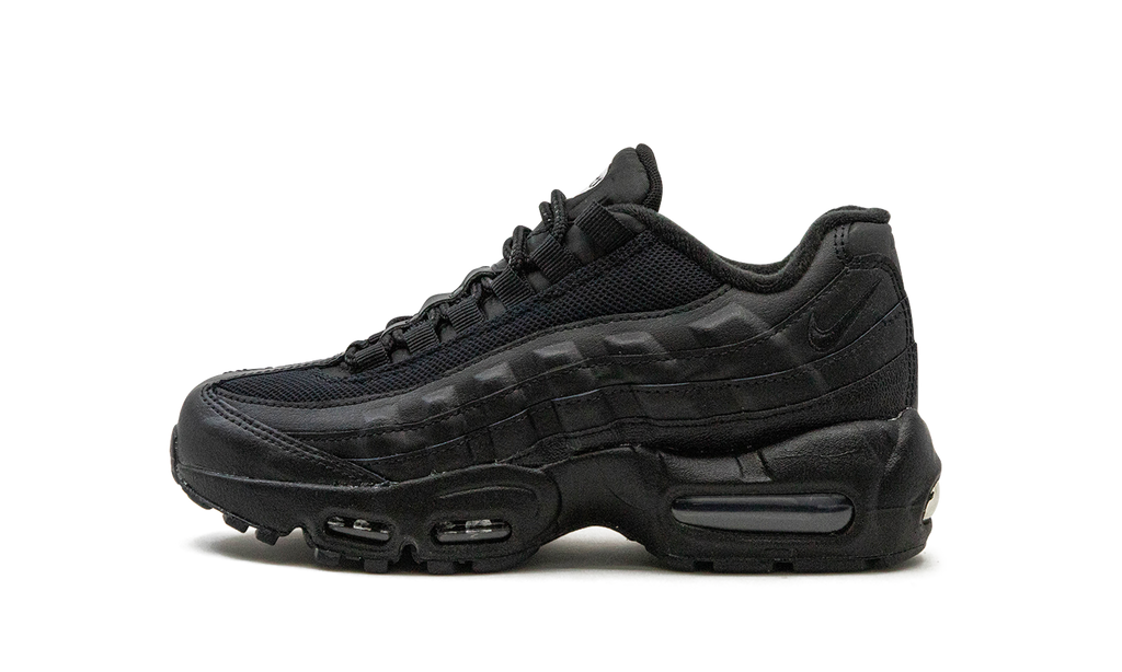 "Triple Black" Air Max 95 Recraft GS CJ3906 001 - product image from the listing.
