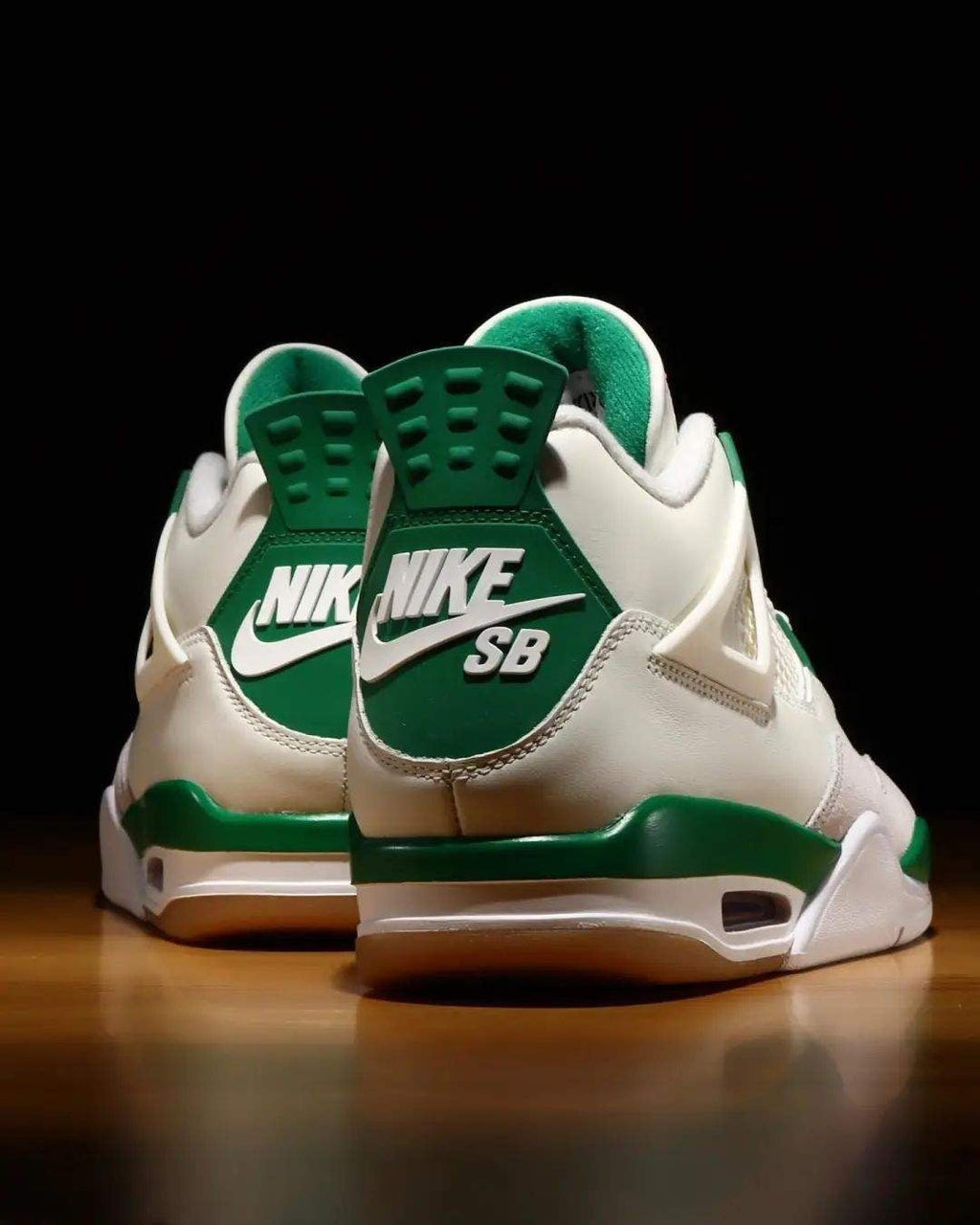 Nike SB x Air Jordan 4 Pine Sneakers in Green DR5415-103 - product image from the listing.