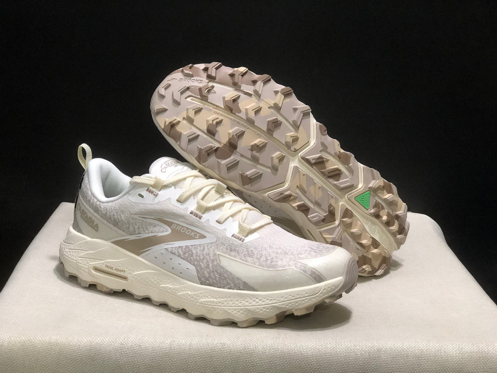 Brooks Cascadia 18 Trail Shoes for Running - product image from the listing.
