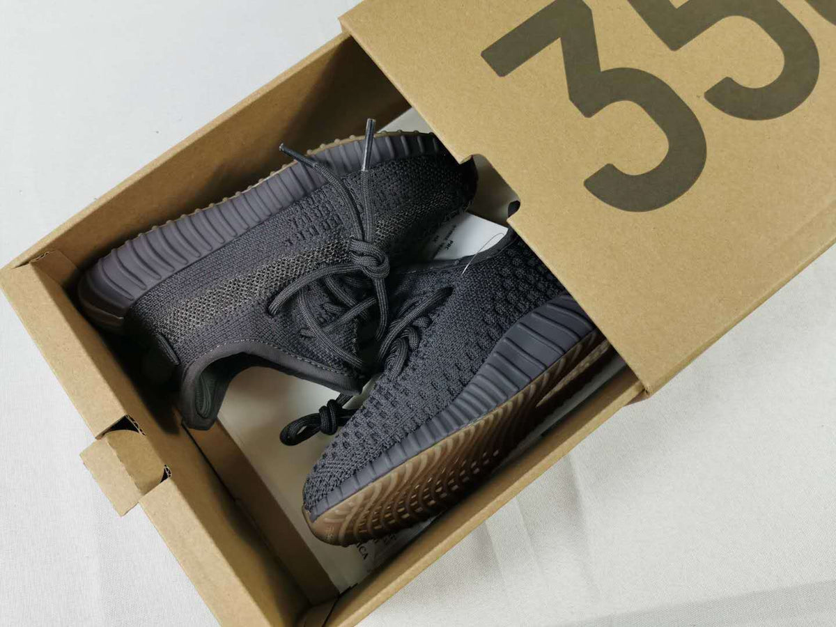 Black and Gum Yeezy 350 V2 Kids Sneakers - product image from the listing.