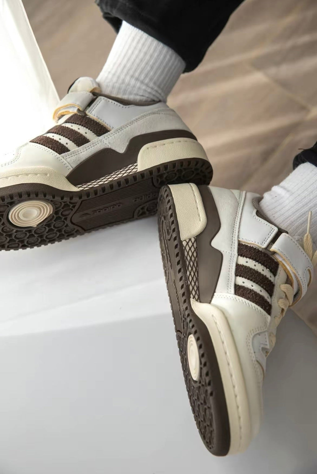 adidas Forum 84 Low Sneakers in White Brown GX4567 - product image from the listing.