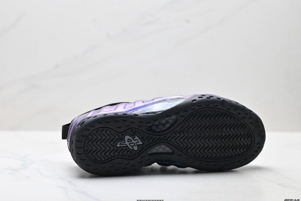 Nike Air Foamposite One Penny Hardaway Iridescent Trainers - product image from the listing.