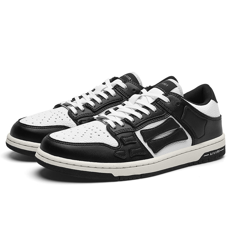 Aiviri Low-Top Sneakers in Black and White FS003-004 - product image from the listing.