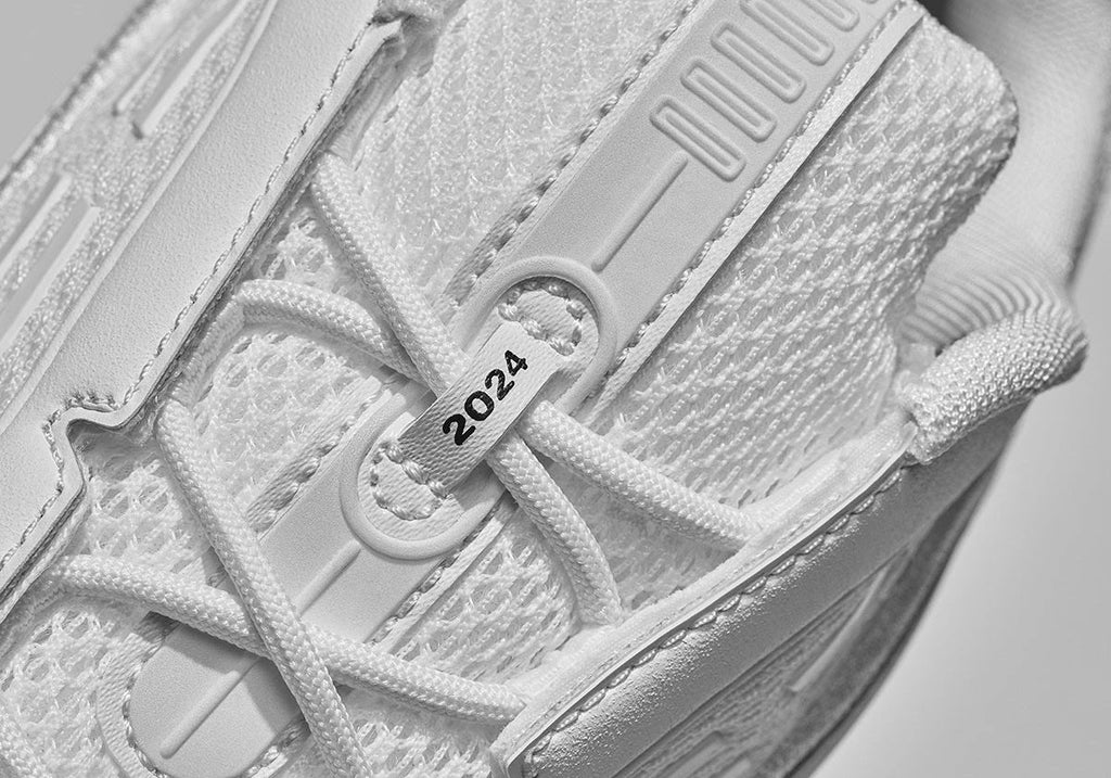 Nike Air Max TL 2.5 x CDG Homme Plus Sneakers in White HJ6539-100 - product image from the listing.