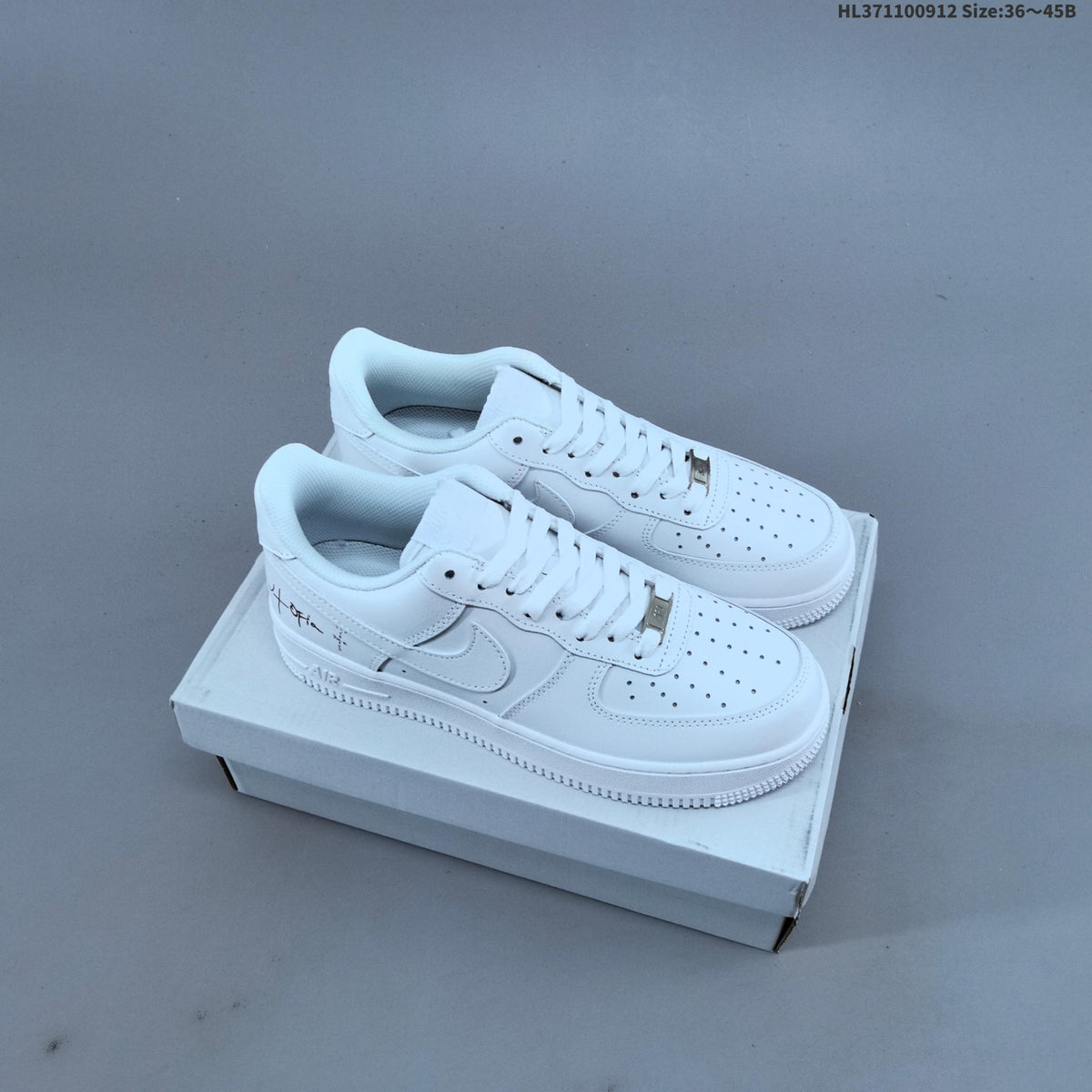 Nike Air Force 1 '07 Low-Cut Sneakers - product image from the listing.