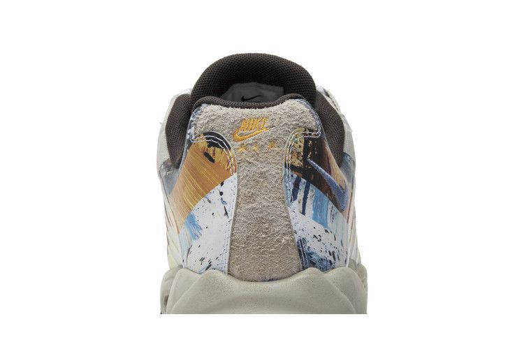 Dave White Rabbit - Nike Air Max 95 - product image from the listing.