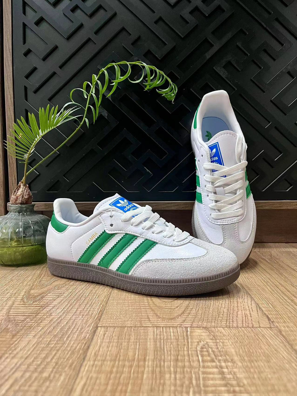adidas Samba Trainers White Green Gum Sole - product image from the listing.