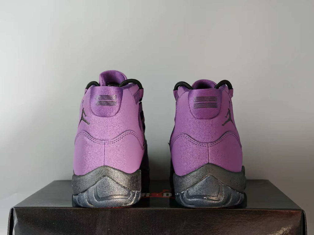 "Mojave Canyon" Air Jordan 11 Retro Canyon Purple/Off Noir/Violet Dust/Medium Soft Pink - product image from the listing.