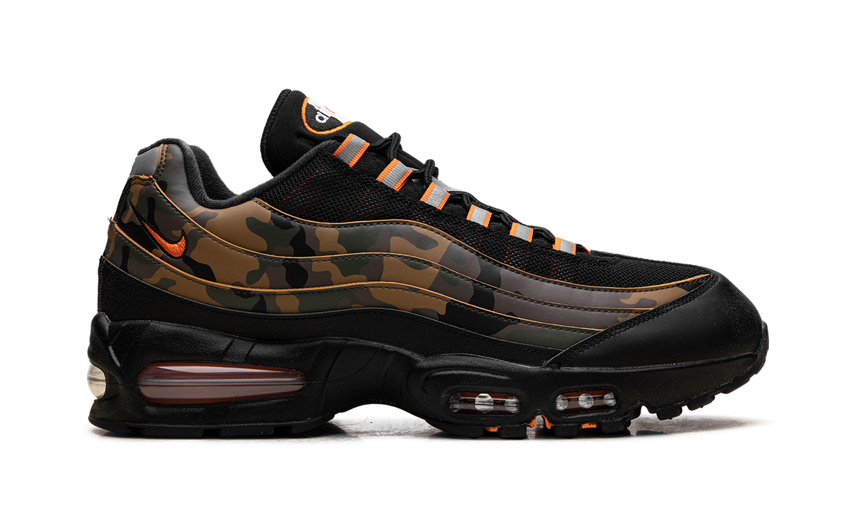 "Camo" Air Max 95 HQ1973 001 - product image from the listing.