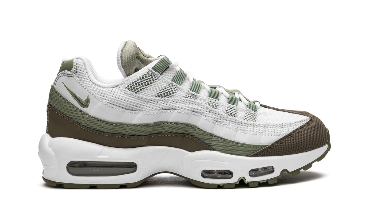 "Oil Green" Air Max 95 FD0780 100 - product image from the listing.