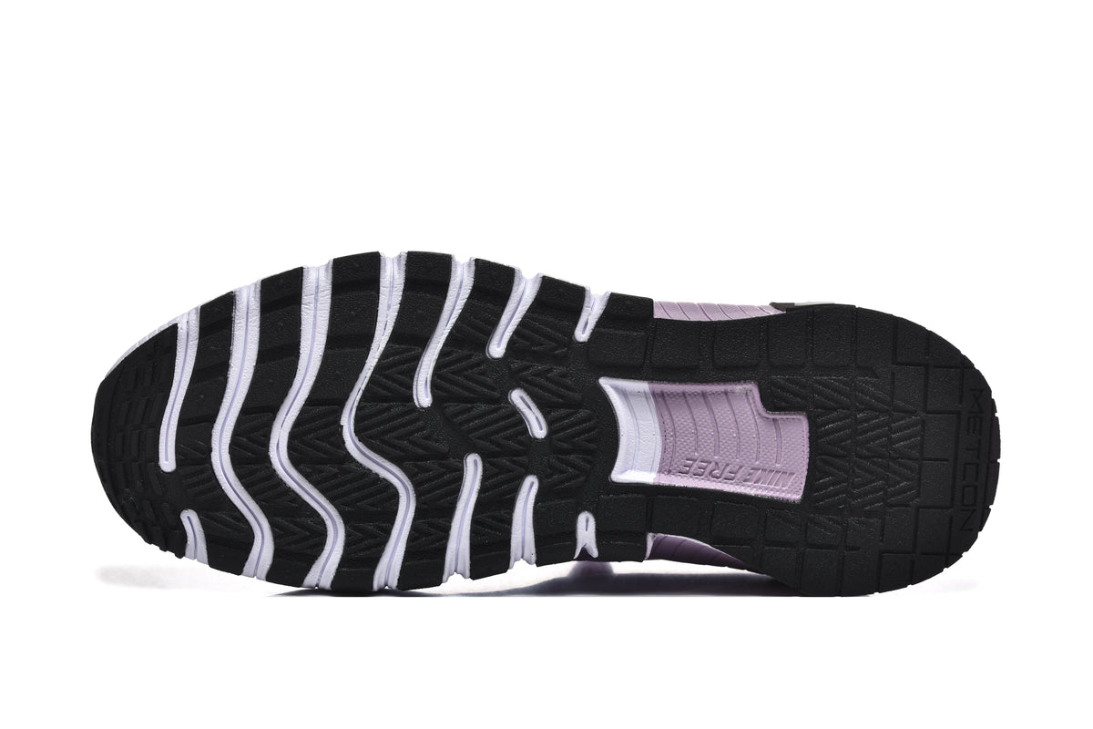 Nike Free Metcon 5 Trainers in Lavender - product image from the listing.
