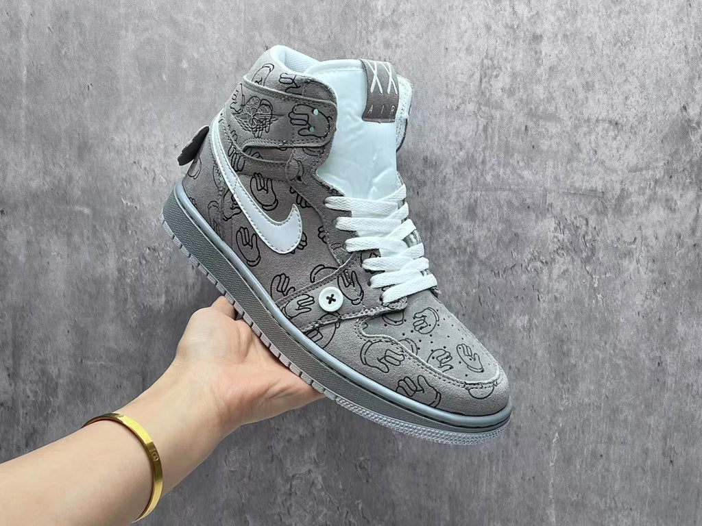 Men's Air Jordan 1 Retro High OG Sneaker - product image from the listing.