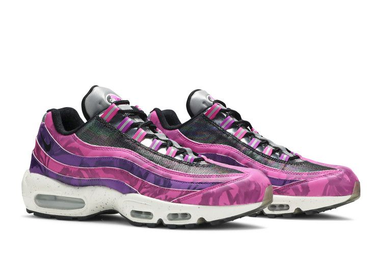 Hong Kong Flame Powder - Nike Air Max 95 - product image from the listing.