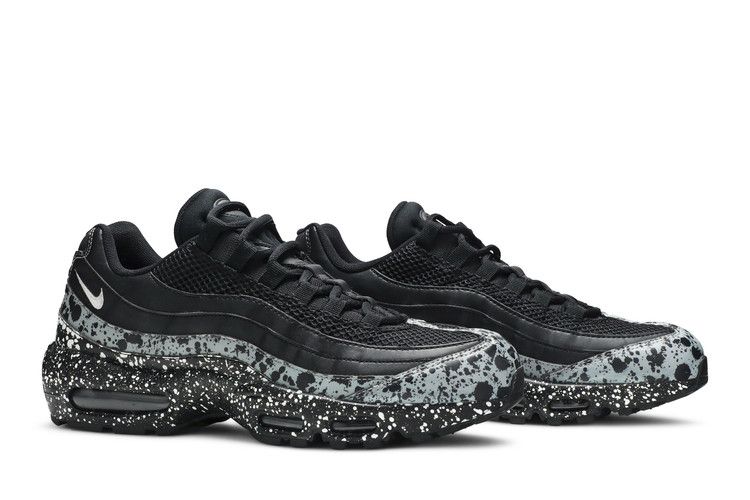 Women's Nike Air Max 95 Se Black Black-White - product image from the listing.