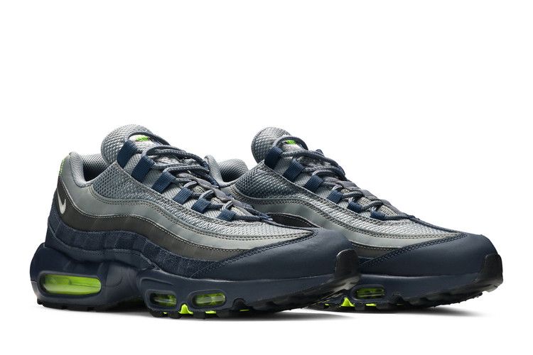 Seahawks - Nike Air Max 95 - product image from the listing.