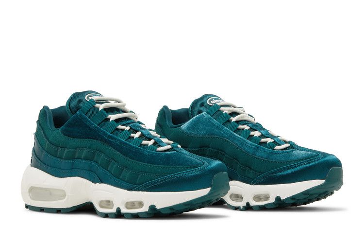 Women's Nike Air Max 95 Green Velvet - product image from the listing.
