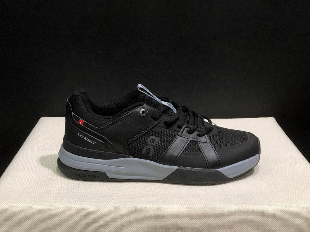 On The Roger Clubhouse Pro Sneakers in Black - product image from the listing.