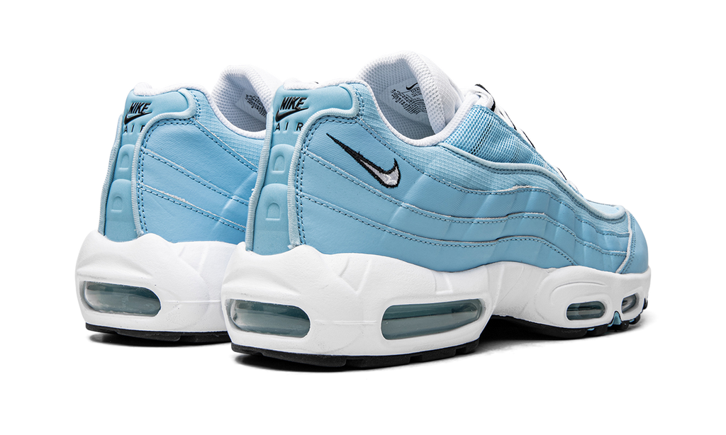 "University Blue" Air Max 95 DZ4395 400 - product image from the listing.
