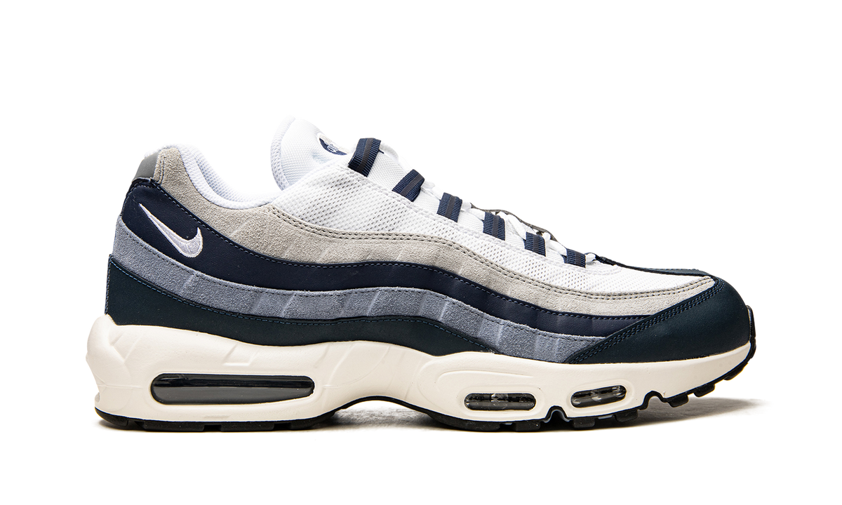"Midnight Navy" Air Max 95 DC9412 400 - product image from the listing.