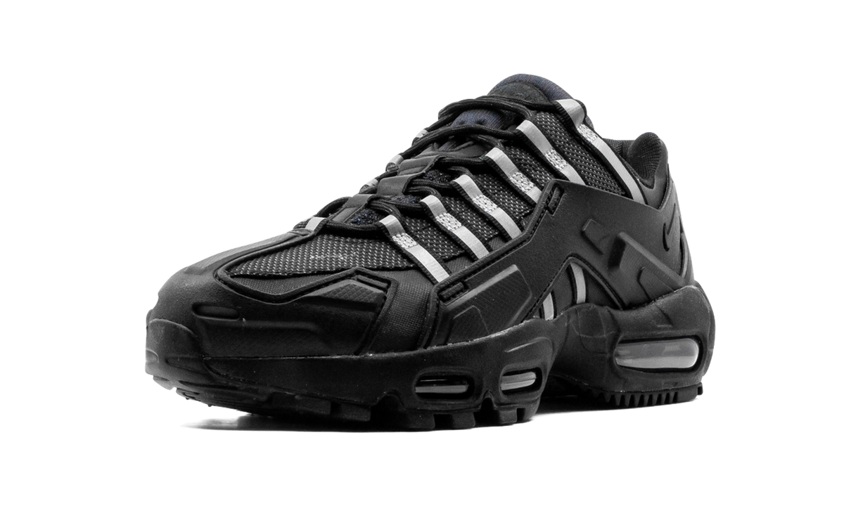 "Black / Reflective" Air Max 95 NDSTRKT CZ3591 001 - product image from the listing.
