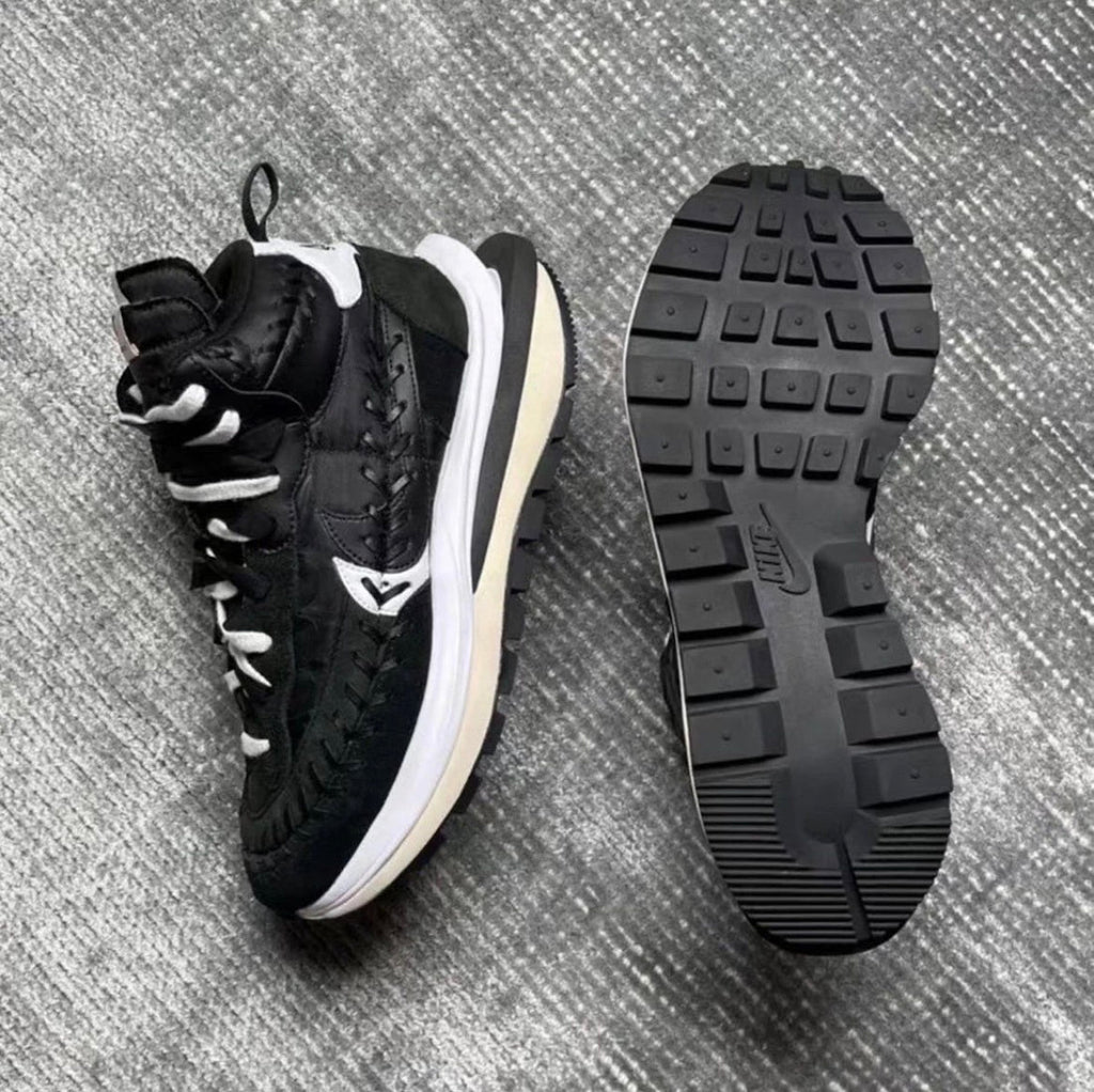 Nike VaporWaffle DH9186-001 Sneakers in Black and White - product image from the listing.