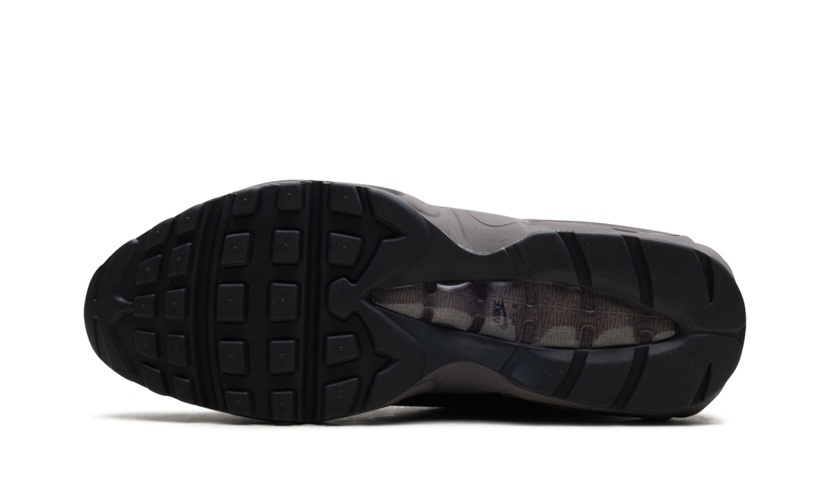 "A Ma Maniére - Hand Wash Cold" Air Max 95 FZ8743 201 - product image from the listing.