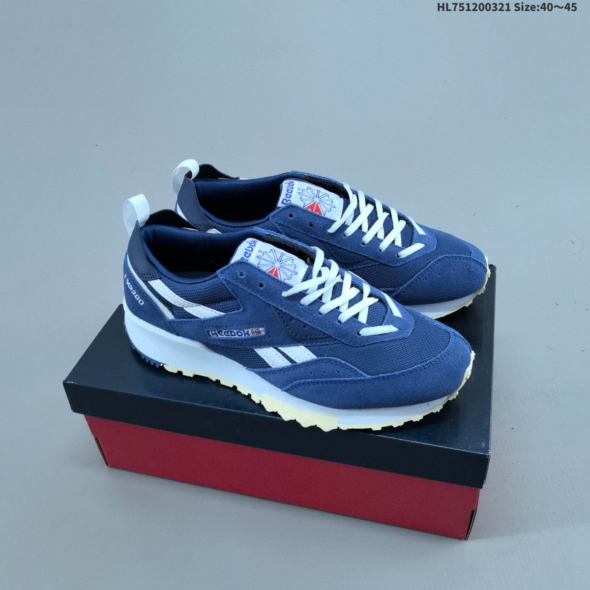 Reebok LX2200 Retro Sneakers for Running - product image from the listing.