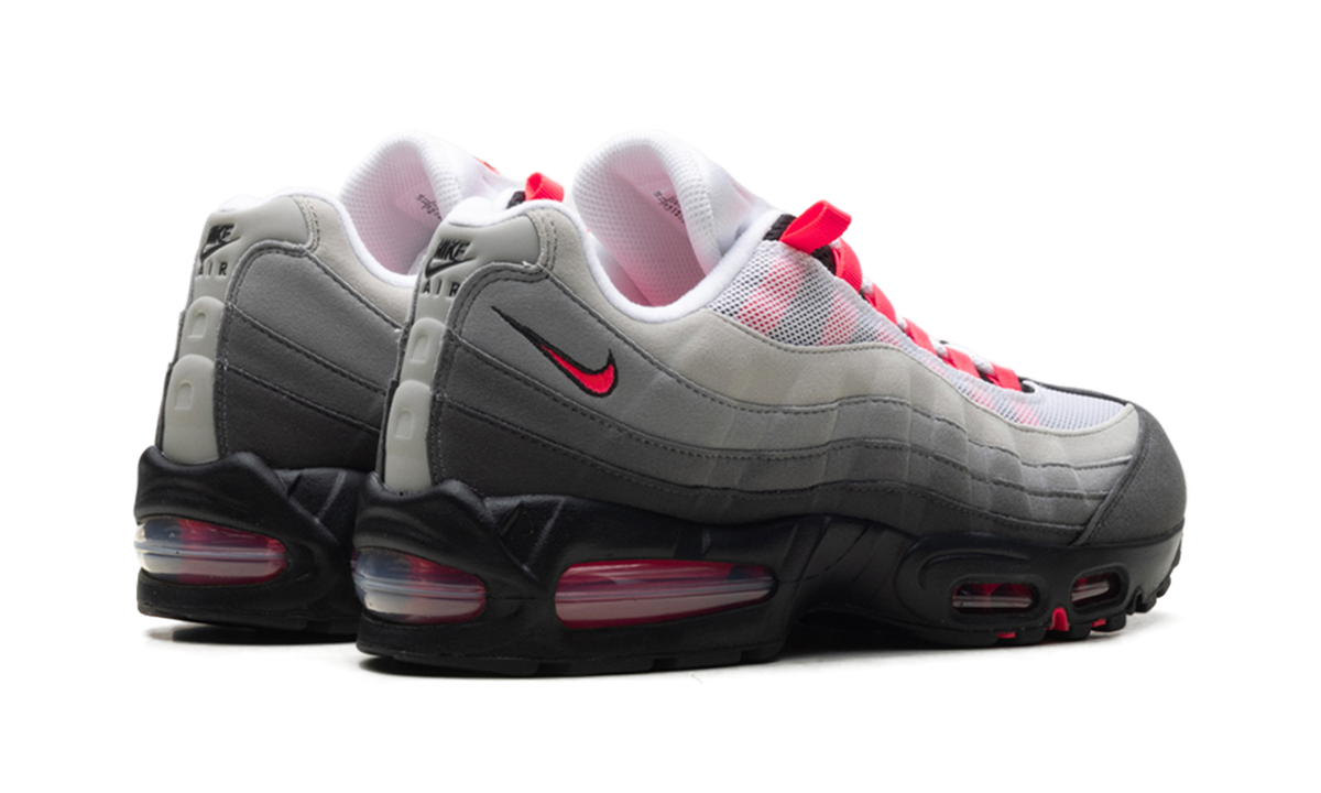 "Big Bubble Solar Red 2.0 (2025)" Air Max 95 IM7410 001 - product image from the listing.