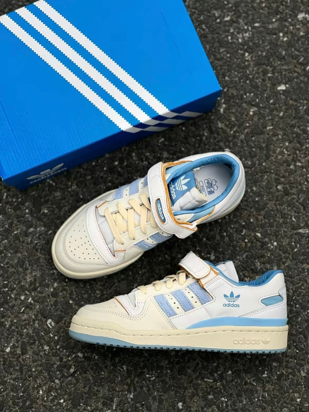 Adidas Originals Forum 84 Low LG Carolina Sneakers in Blue GZ1893 - product image from the listing.