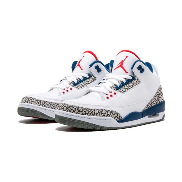 "True Blue" Air Jordan 3 Retro OG - product image from the listing.