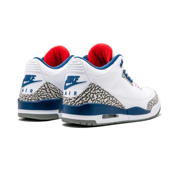 "True Blue" Air Jordan 3 Retro OG - product image from the listing.