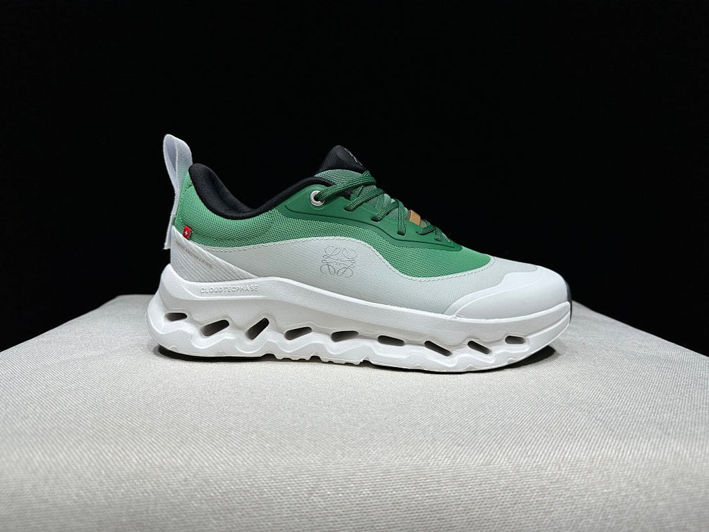 On Cloudtilt 2.0 Green Running-Inspired Trainers - product image from the listing.